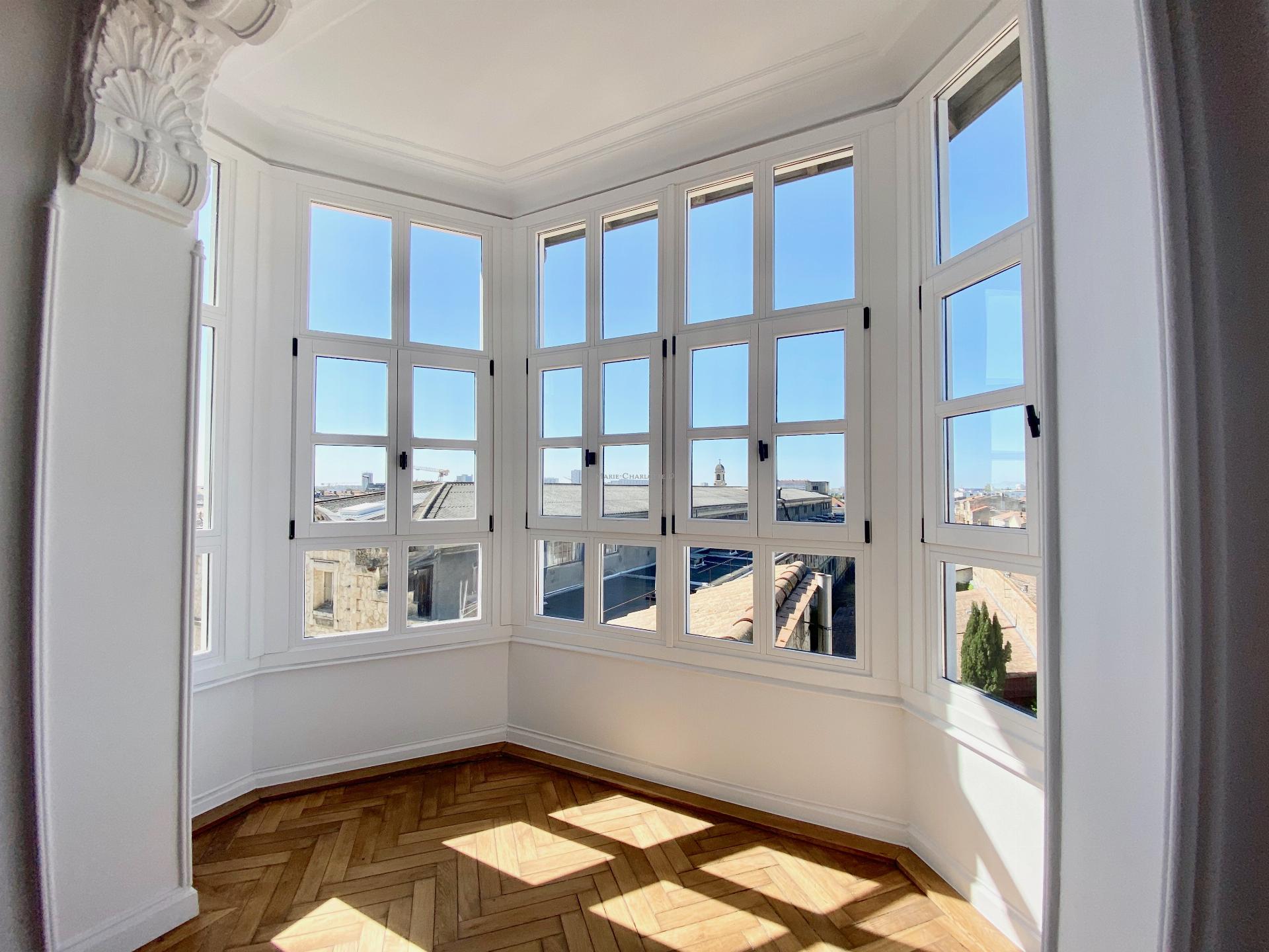 Appartement Rénové Quai des Chartrons